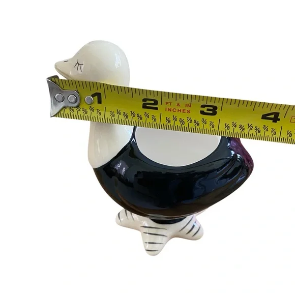 Ceramic Ostrich Planter in Cream and Black - Picture 8 of 8